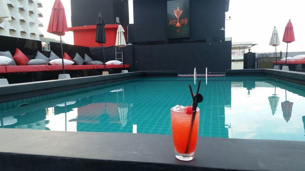 Sharaya Patong Hotel Kültér fotó