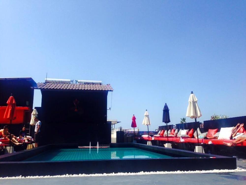 Sharaya Patong Hotel Kültér fotó