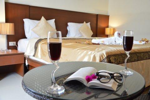 Sharaya Patong Hotel Kültér fotó