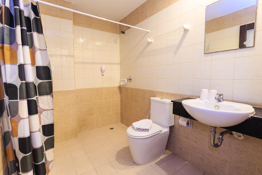 Sharaya Patong Hotel Kültér fotó