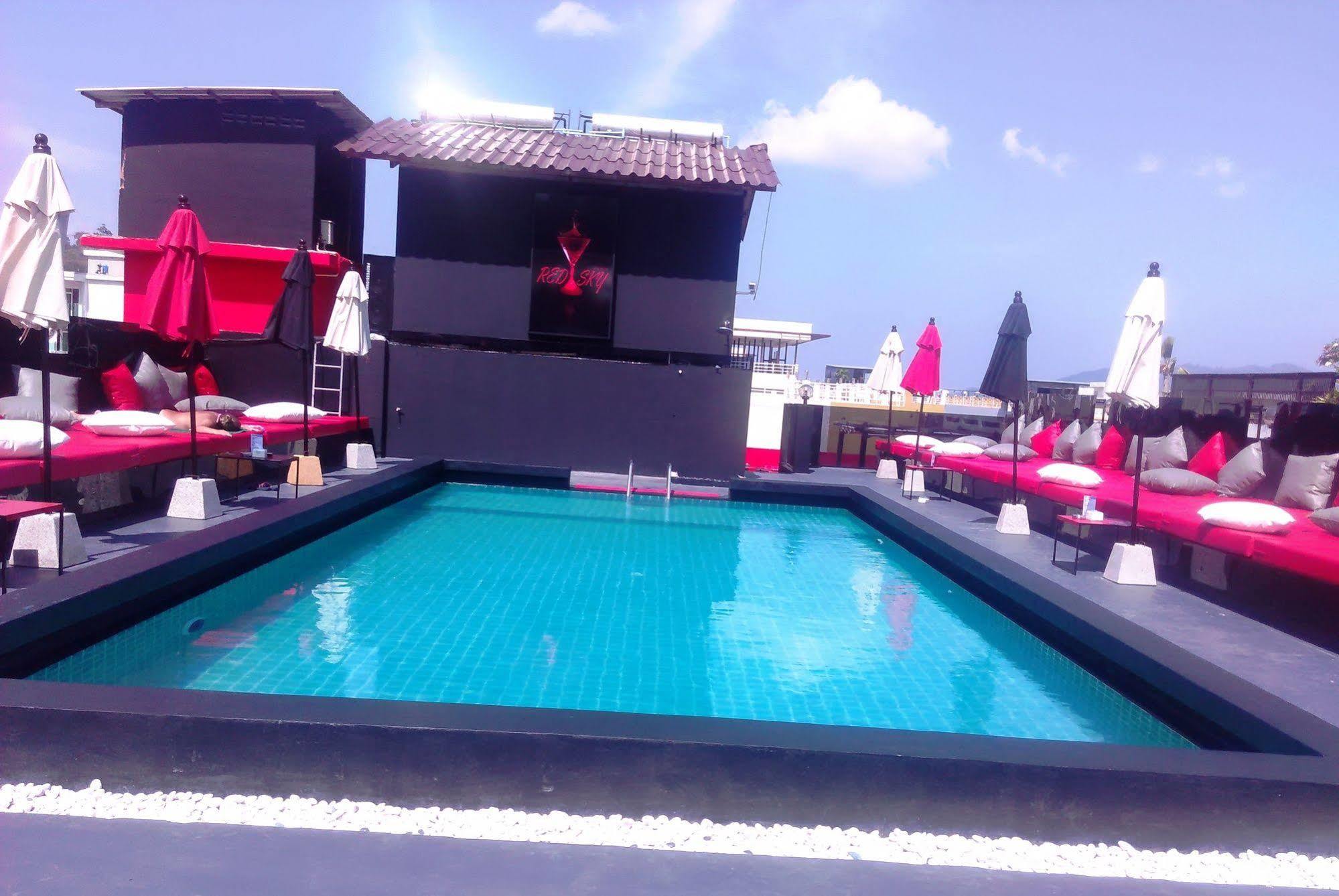 Sharaya Patong Hotel Kültér fotó