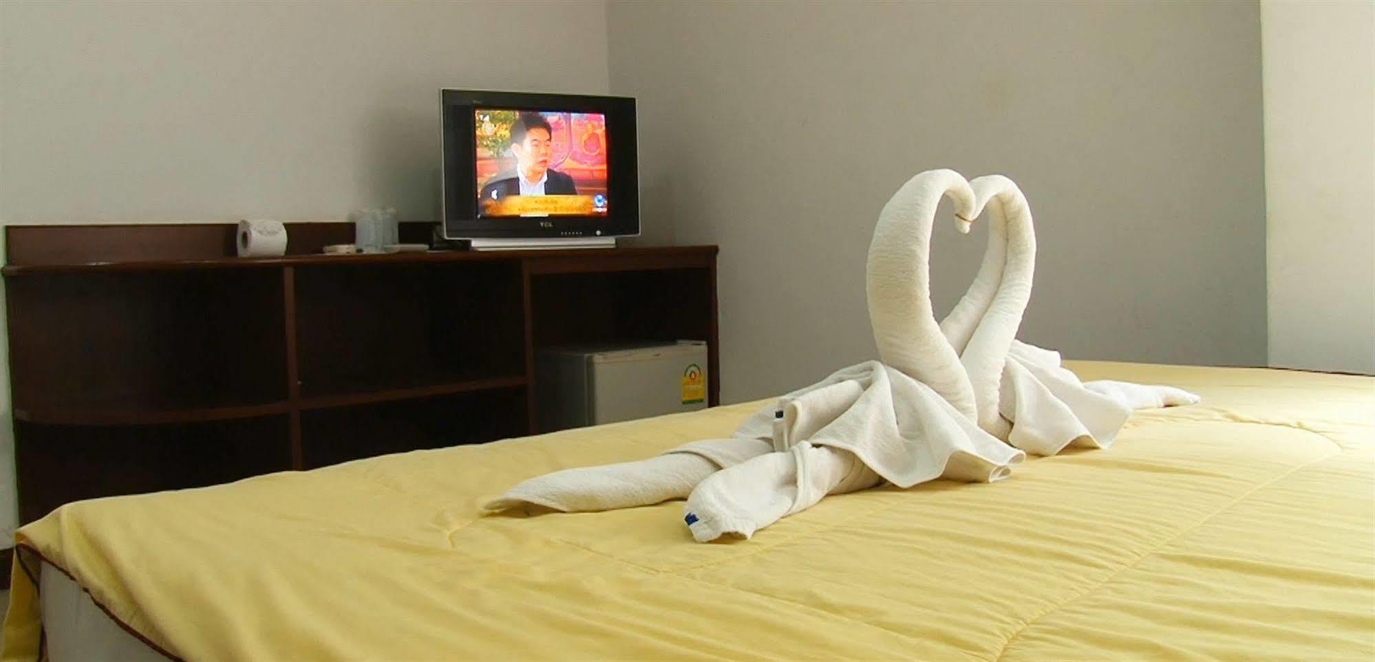 Sharaya Patong Hotel Kültér fotó
